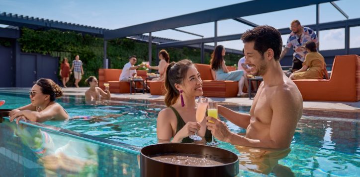 pullman-singapore-hill-street_lifestyle_el-chido-pool-2