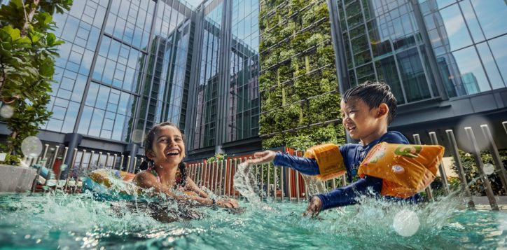 pullman-singapore-hill-street_kids-in-pool-2